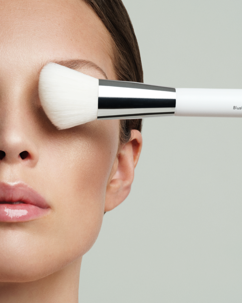 Makeup børste til præcis og nem påføring af blush & bronzer - S:KØN Skincare
